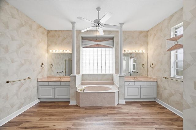 2116 PLATINUM DRIVE, Sun City Center, FL 33573