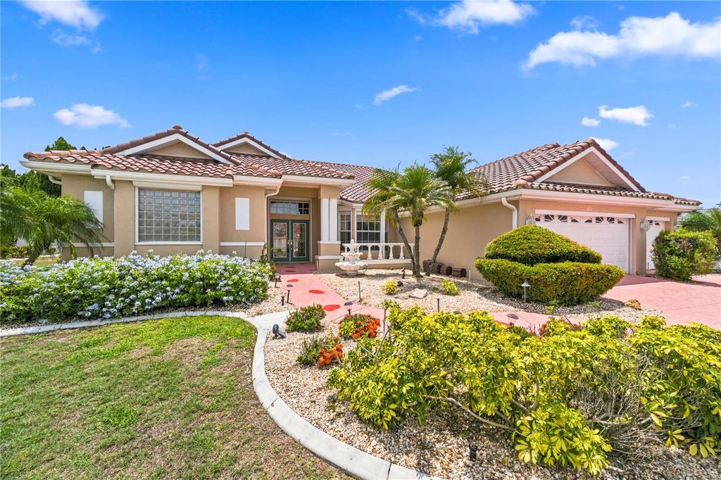 Image 3 of property listing at 2116 PLATINUM DRIVE, Sun City Center, FL 33573