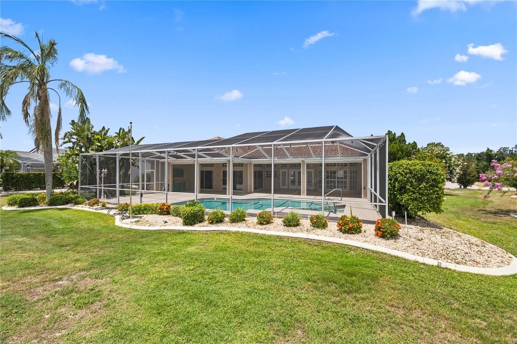 Image 8 of property listing at 2116 PLATINUM DRIVE, Sun City Center, FL 33573