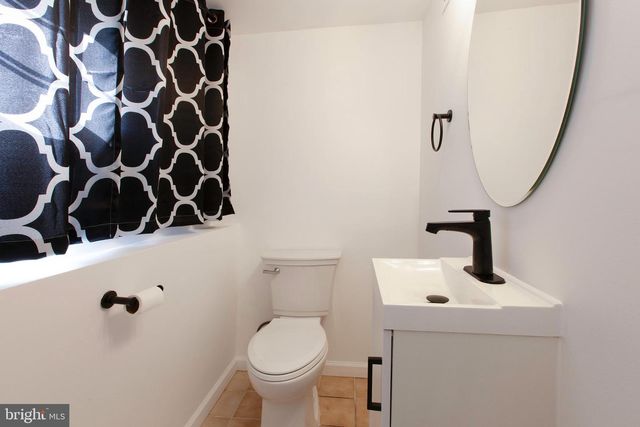 222 BELLE ARBOR DR, Cherry Hill, NJ 08034