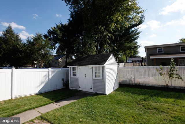 222 BELLE ARBOR DR, Cherry Hill, NJ 08034