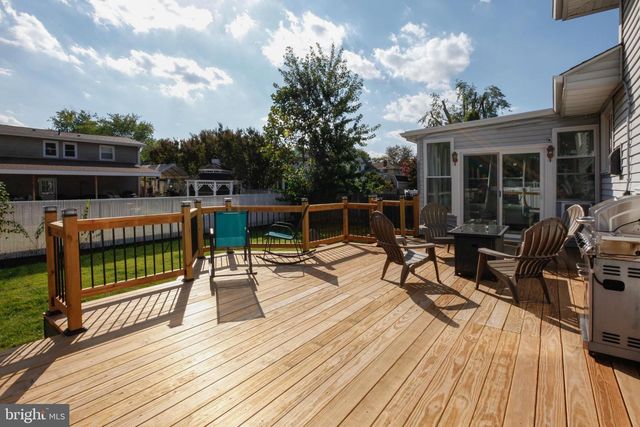 222 BELLE ARBOR DR, Cherry Hill, NJ 08034