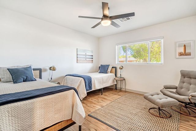 7018 N 13th Street, Phoenix, AZ 85020