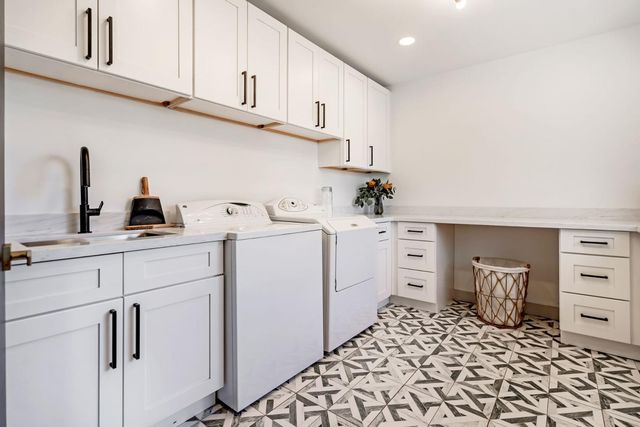 7018 N 13th Street, Phoenix, AZ 85020