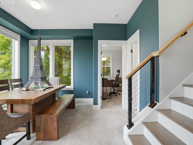 9045 Nw MURDOCK St, Portland, OR 97229