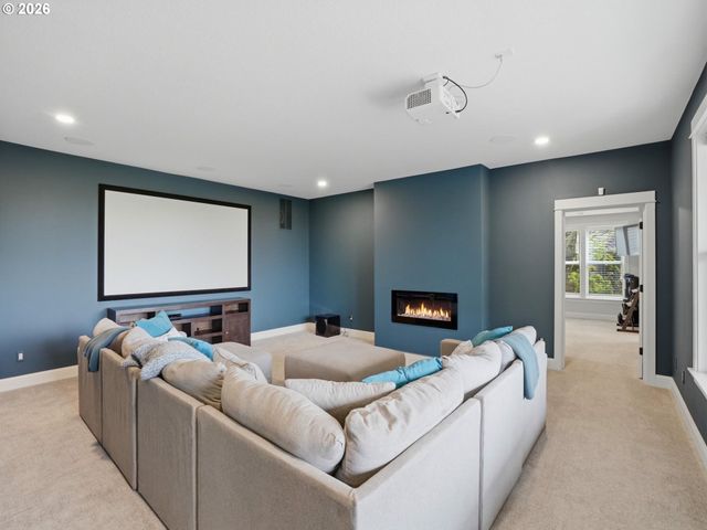 9045 Nw MURDOCK St, Portland, OR 97229