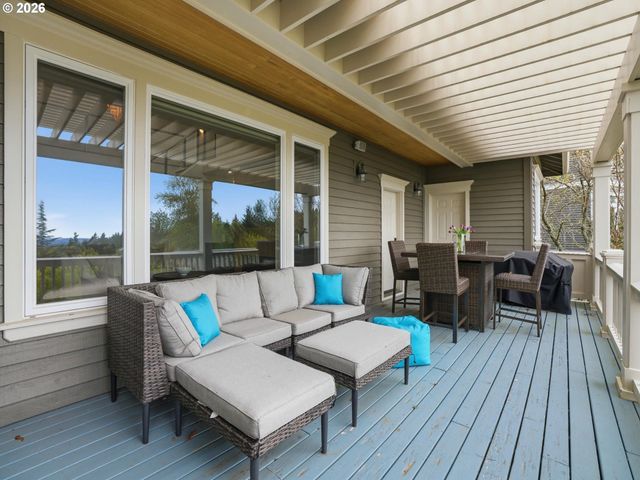 9045 Nw MURDOCK St, Portland, OR 97229