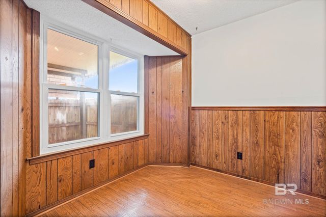 527 Highland Woods Drive, Mobile, AL 36608