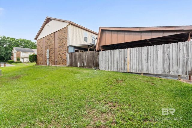 527 Highland Woods Drive, Mobile, AL 36608