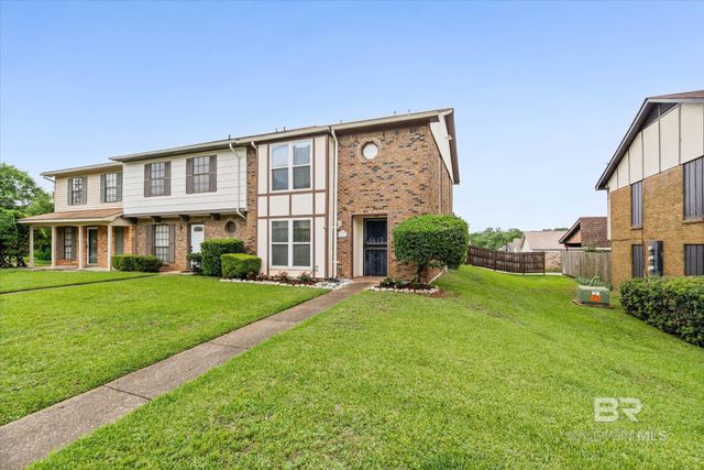 527 Highland Woods Drive, Mobile, AL 36608