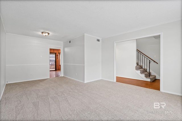 527 Highland Woods Drive, Mobile, AL 36608