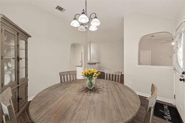 1303 S Teal Estates Circle, Fresno, TX 77545