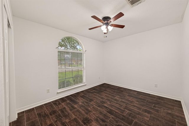1303 S Teal Estates Circle, Fresno, TX 77545