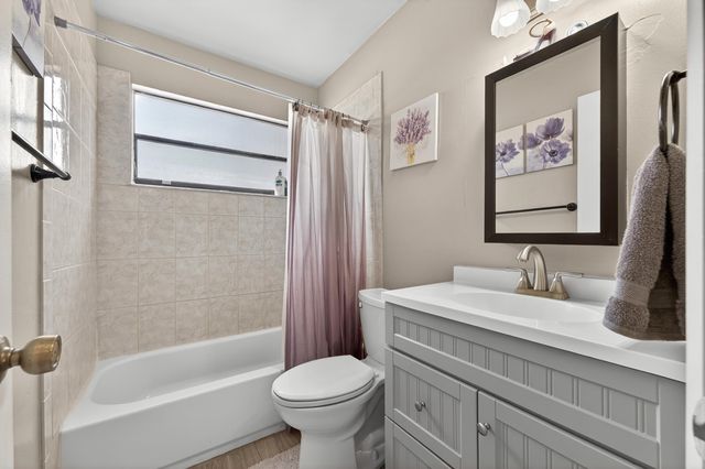 124 Sherwood Circle 11b, Jupiter, FL 33458