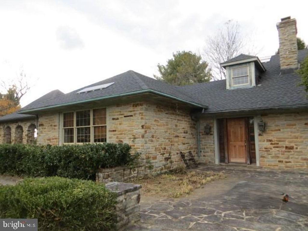 1312 GATESHEAD, Towson, MD 21286