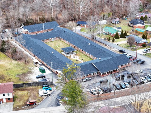 201 Scott Court, Irvine, KY 40336