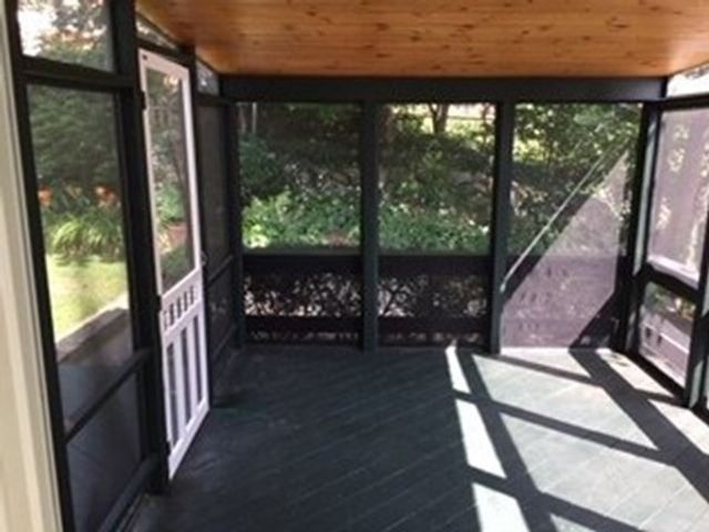 10 Duxbury Rd 10, Newton, MA 02459
