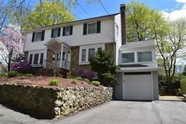 10 Duxbury Rd 10, Newton, MA 02459
