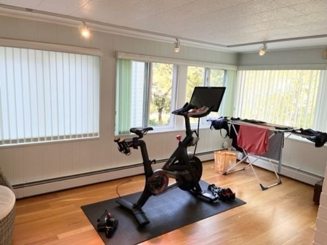 10 Duxbury Rd 10, Newton, MA 02459