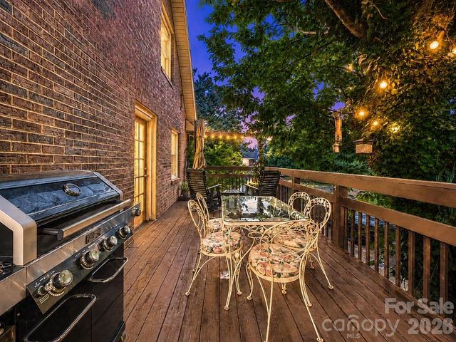104 Hawthorne Lane, Morganton, NC 28655