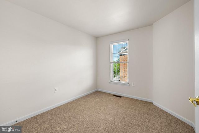 129 HEARTH CT, Baltimore, MD 21212