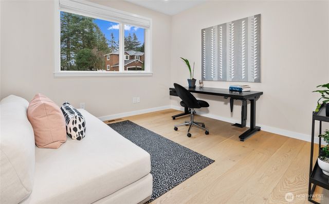 5242 NE 75th Street, Seattle, WA 98115