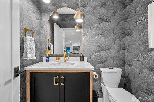 5242 NE 75th Street, Seattle, WA 98115