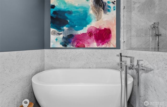 5242 NE 75th Street, Seattle, WA 98115