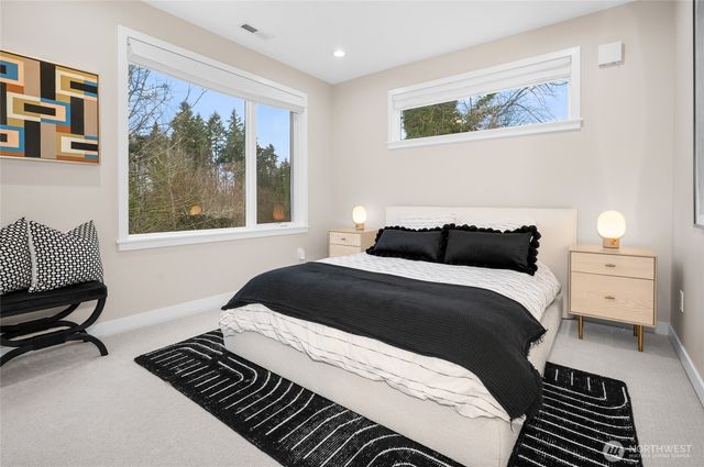 5242 NE 75th Street, Seattle, WA 98115