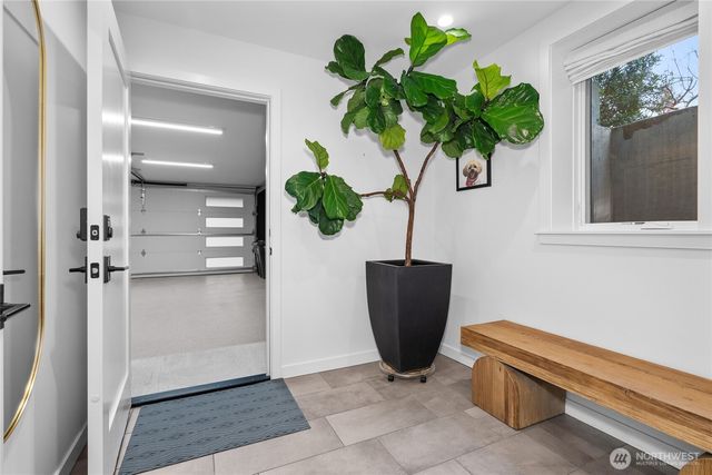 5242 NE 75th Street, Seattle, WA 98115