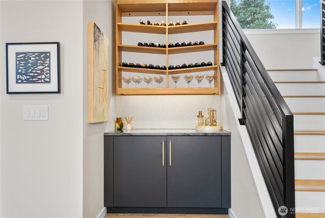 5242 NE 75th Street, Seattle, WA 98115