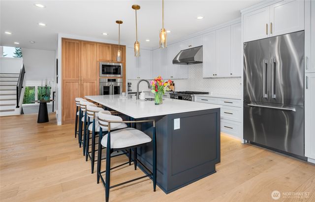 5242 NE 75th Street, Seattle, WA 98115