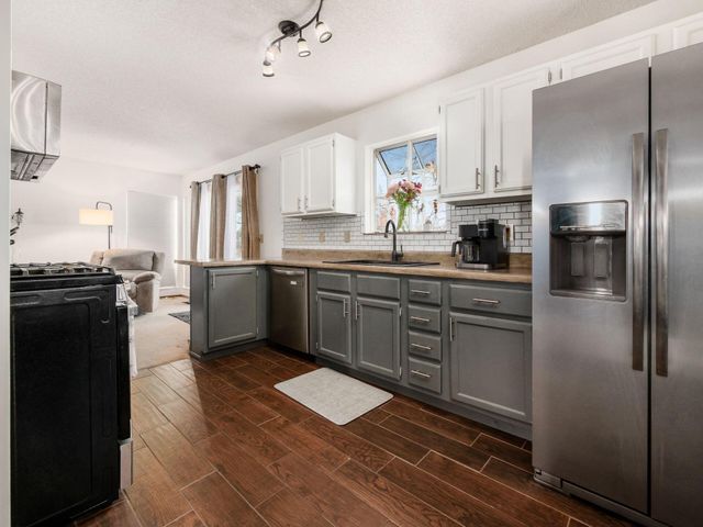 5992 Cape Coral Lane, Hilliard, OH 43026