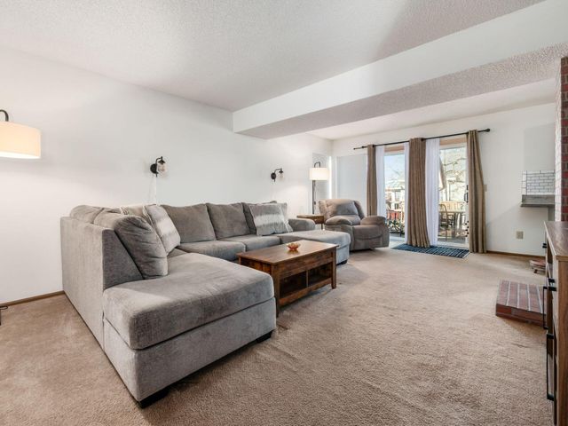 5992 Cape Coral Lane, Hilliard, OH 43026