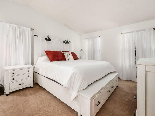 5992 Cape Coral Lane, Hilliard, OH 43026