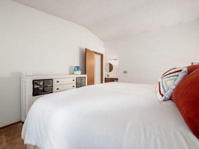 5992 Cape Coral Lane, Hilliard, OH 43026