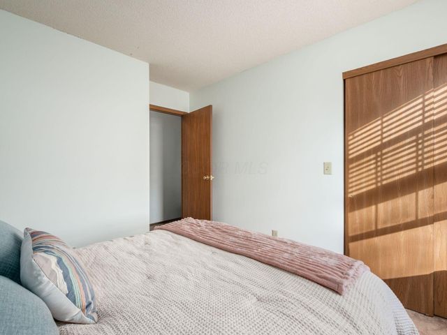 5992 Cape Coral Lane, Hilliard, OH 43026