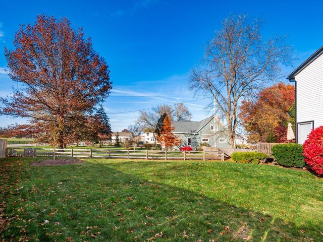 5992 Cape Coral Lane, Hilliard, OH 43026