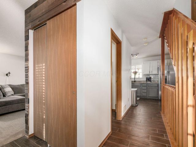 5992 Cape Coral Lane, Hilliard, OH 43026