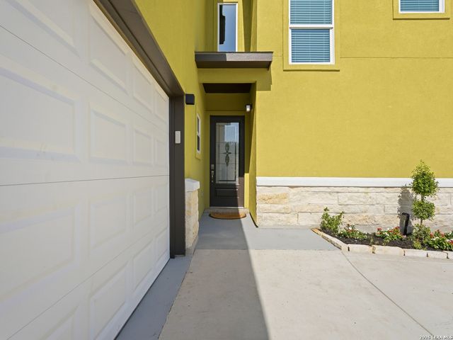 5014 Fawn Lk, San Antonio, TX 78244