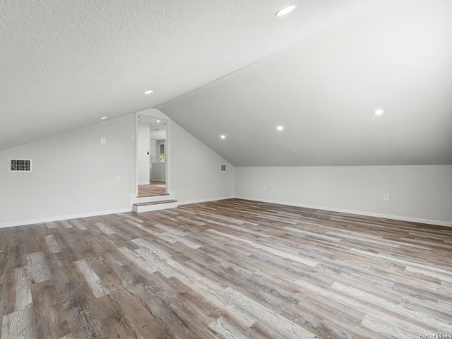 5014 Fawn Lk, San Antonio, TX 78244