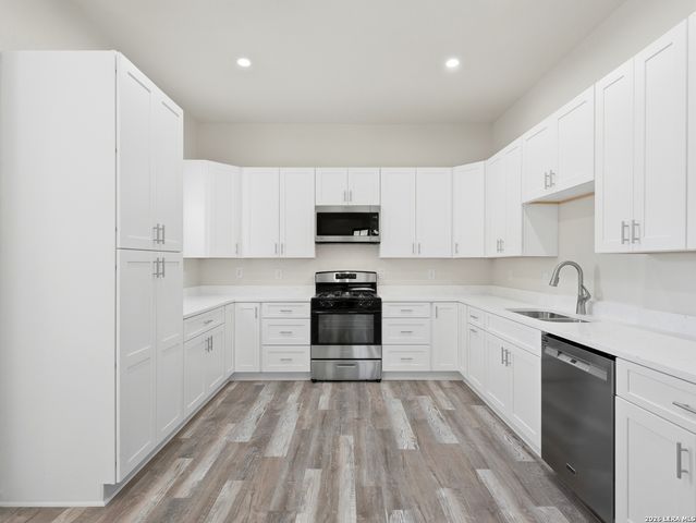 5014 Fawn Lk, San Antonio, TX 78244