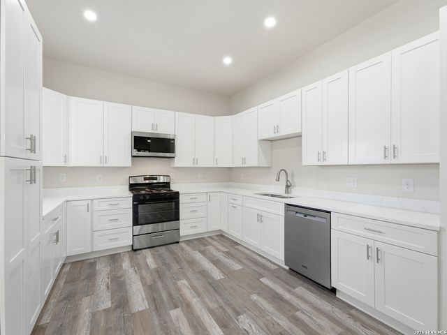 5014 Fawn Lk, San Antonio, TX 78244