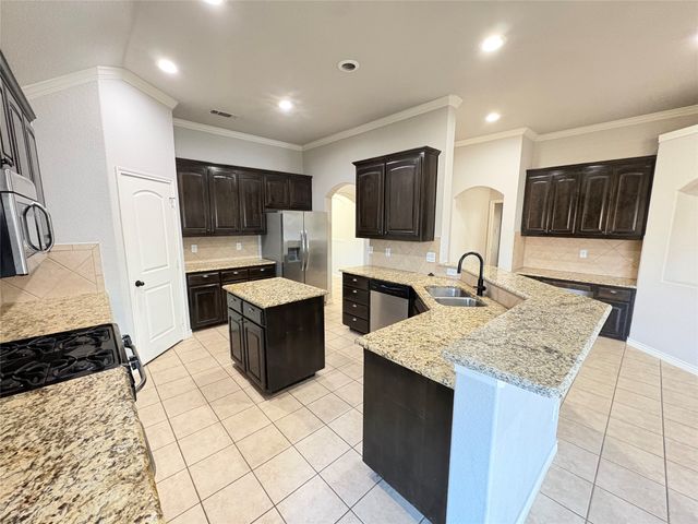 5900 Shiner Drive, Fort Worth, TX 76179