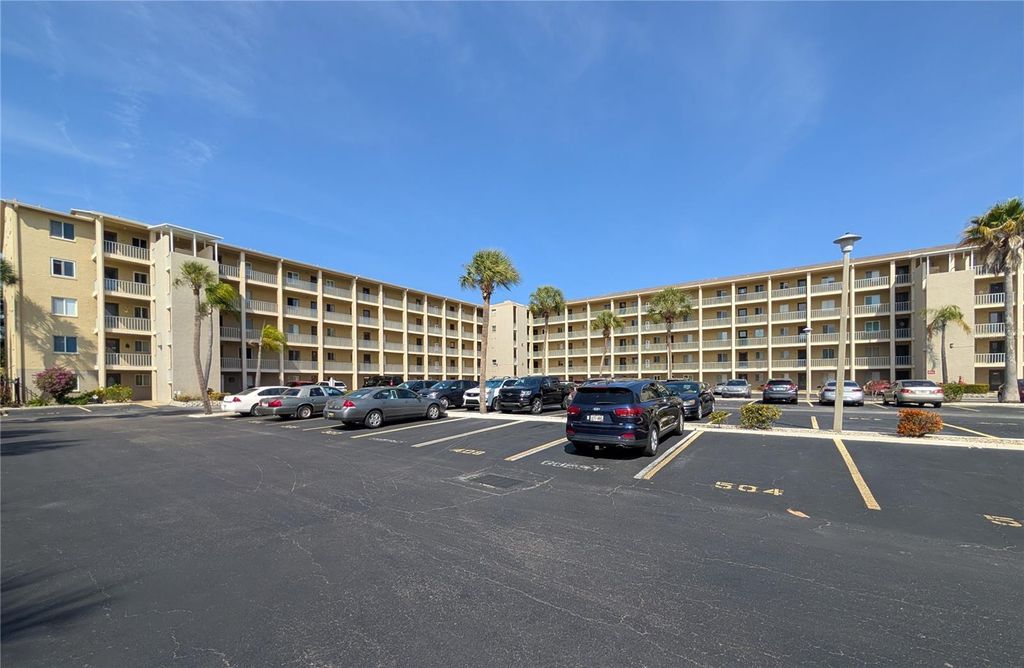 3628 LAKE BAYSHORE DRIVE K305, Bradenton, FL 34205