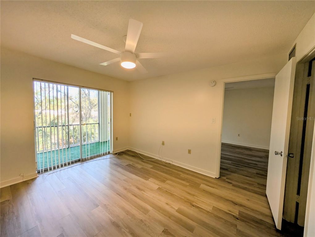 Image 12 of property listing at 3628 LAKE BAYSHORE DRIVE K305, Bradenton, FL 34205