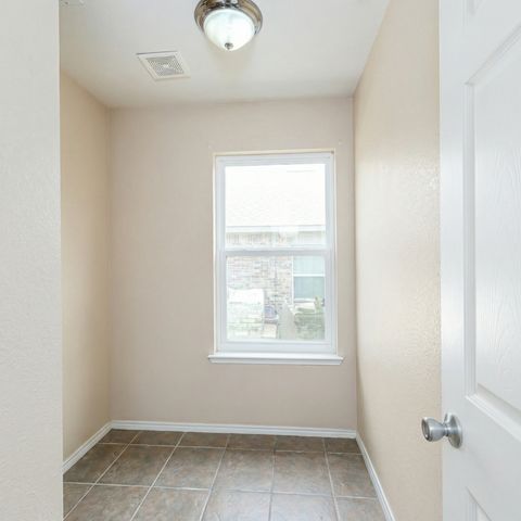 336 Chase Hill Lane, Fort Worth, TX 76028