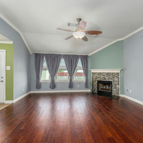 336 Chase Hill Lane, Fort Worth, TX 76028