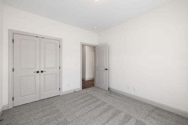 515 Winchester Drive 56, Rossville, GA 30741