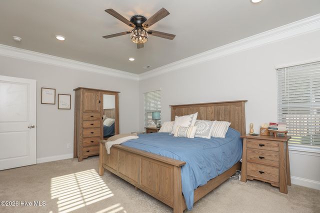 907 Eakins Lane, Richlands, NC 28574